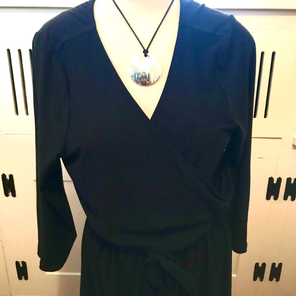 Classic 3/4 Sleeve V Neck Bodycon Wrap Dress - Picture 3 of 4